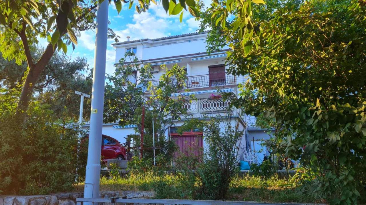 Guesthouse Marija ノヴィ・ヴィノドロスキー エクステリア 写真